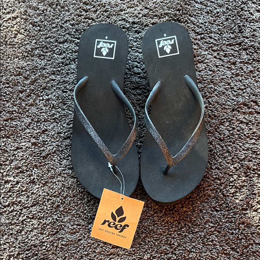 Reed Krystal Star wedge  Flip Flops
